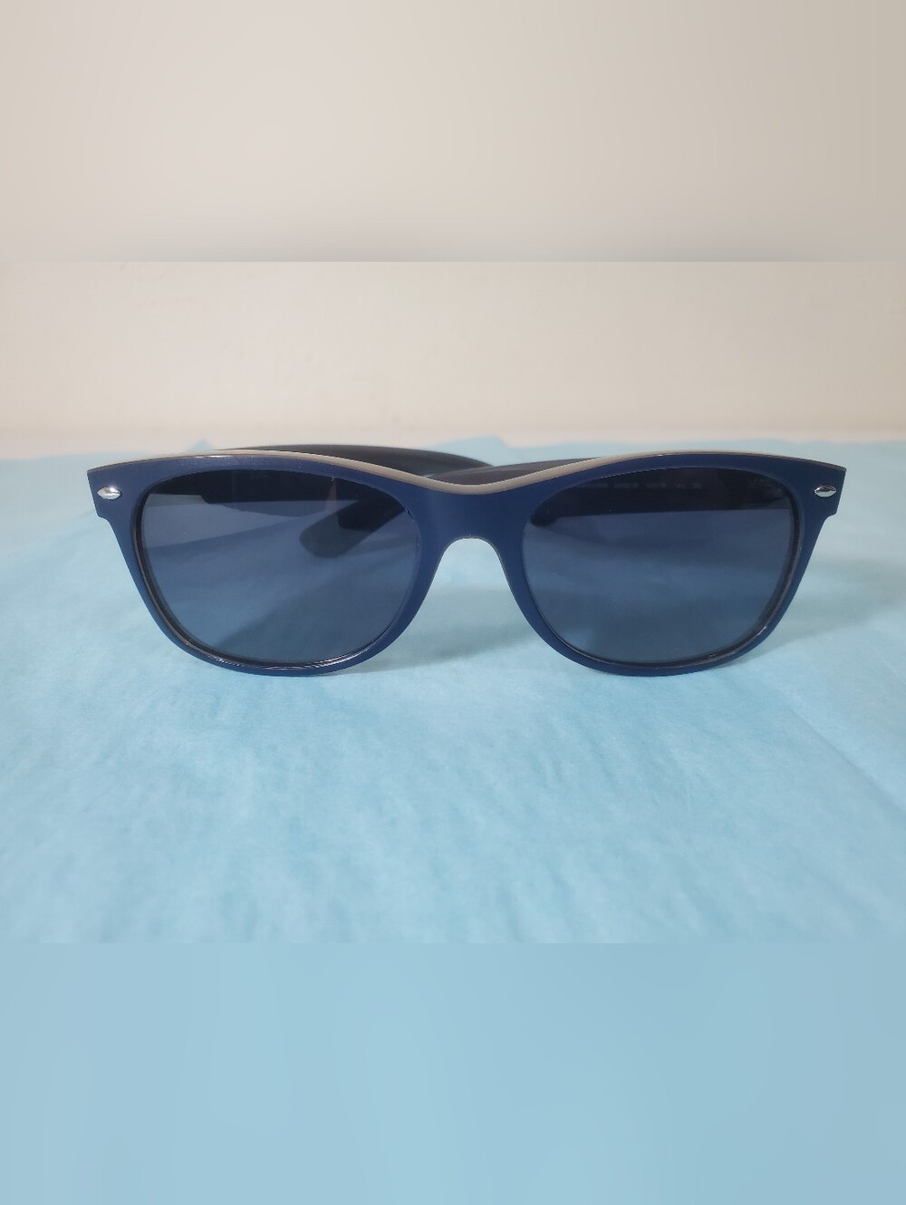 Ray-Ban New Wayfarer Blue Sunglasses